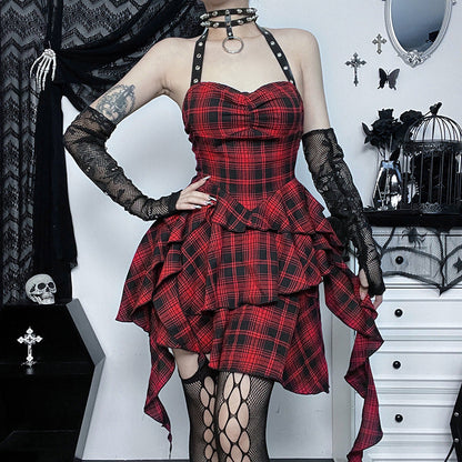 Robe sexy gothique à volants irréguliers et à carreaux rouges, col licou