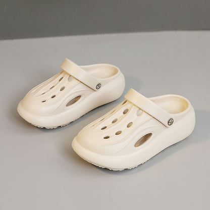 Pantuflas de suela gruesa de color liso y sencillo a la moda para mujer
