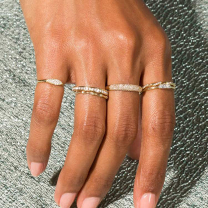Anillo de circonita simple de moda para mujer