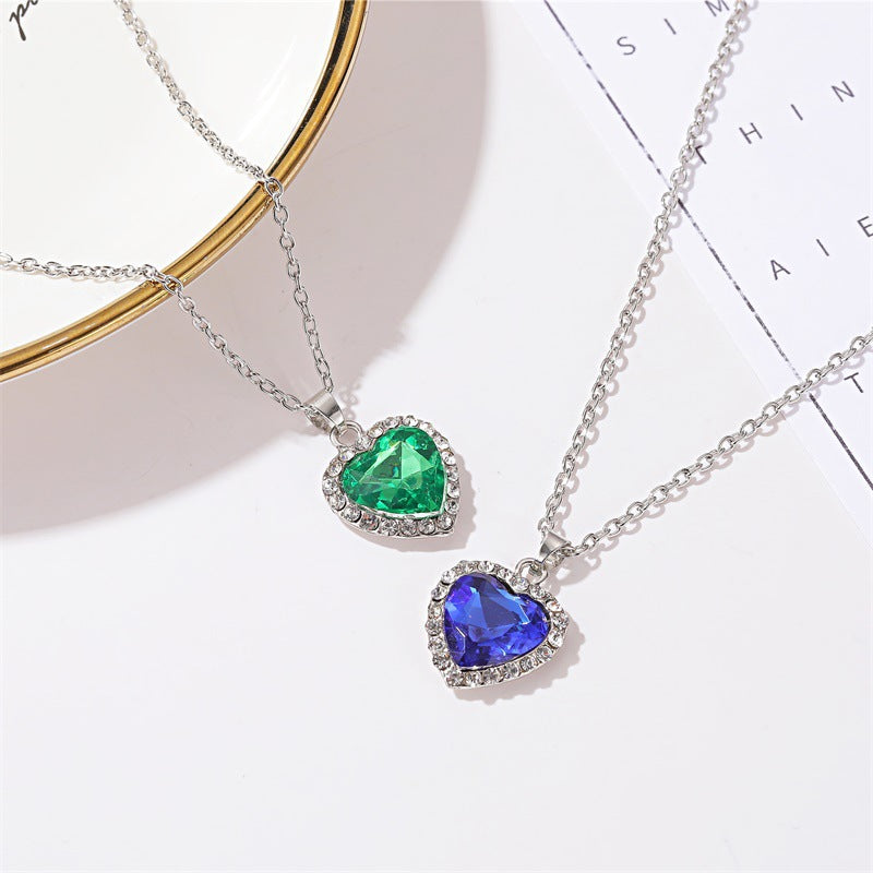 Collar con colgante de gota de agua con diamantes de imitación en forma de corazón para mujer, de aleación