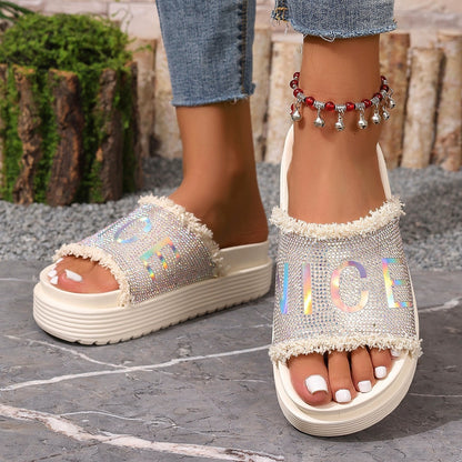 Pantuflas de plataforma con diamantes de imitación y punta redonda