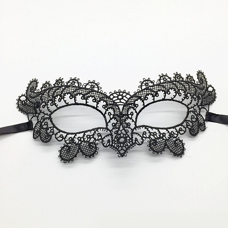 Masque de mascarade simple en dentelle noire pour femme, idéal pour une fête