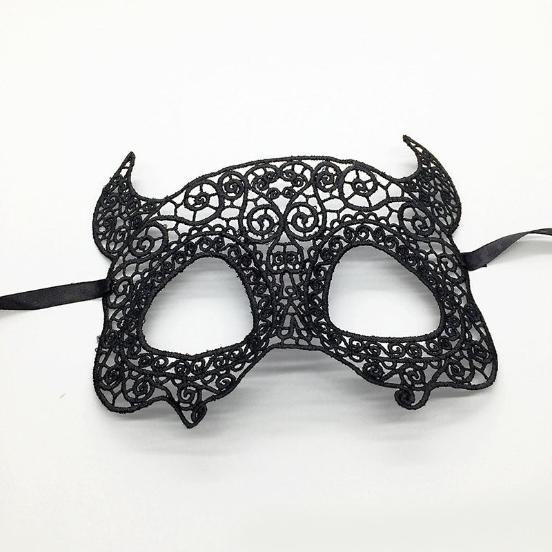 Masque de mascarade simple en dentelle noire pour femme, idéal pour une fête