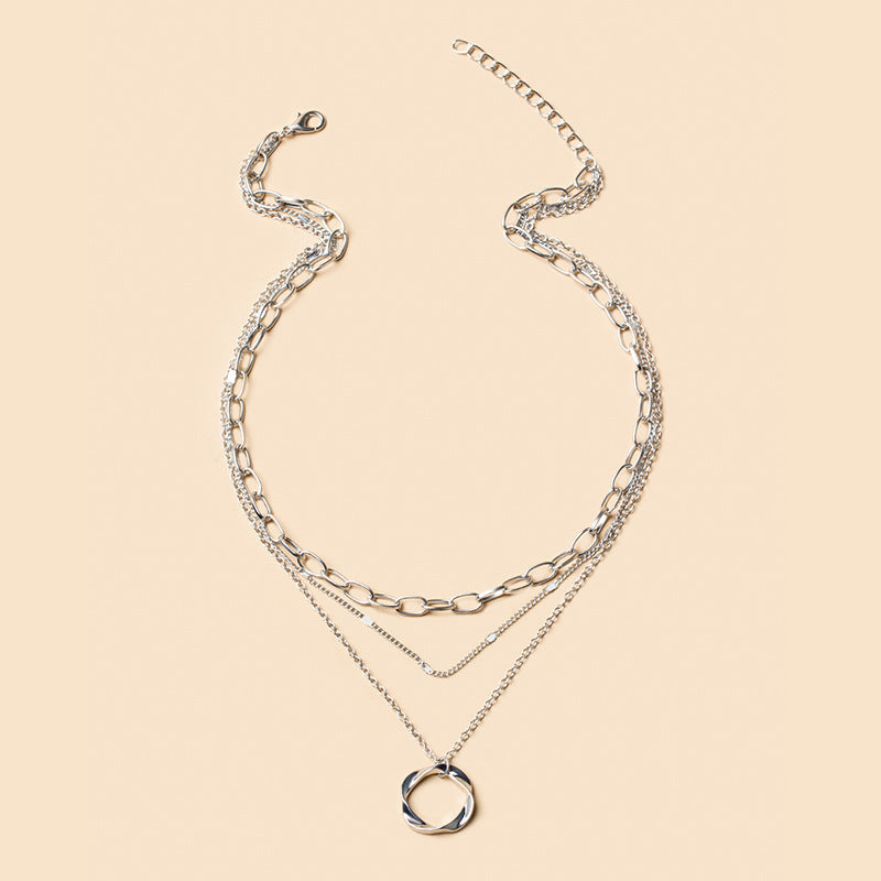 Collar con colgante circular de cadena gruesa multicapa a la moda para mujer