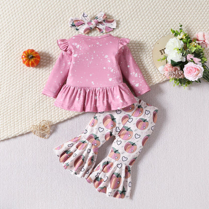 Conjunto de top y pantalones acampanados de manga larga con estampado de calabaza y letras de Halloween para niñas pequeñas