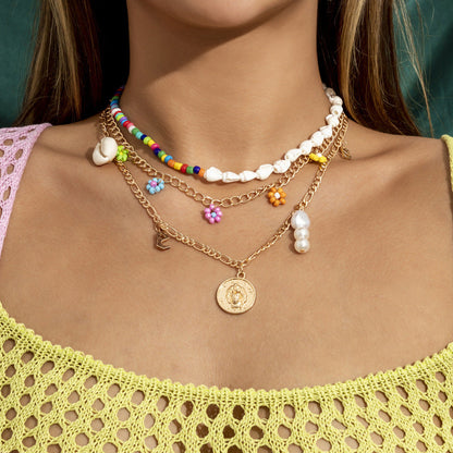 Collar bohemio de perlas multicapa con cuentas de concha