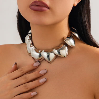 Collar de corazón con diseño de moda punk