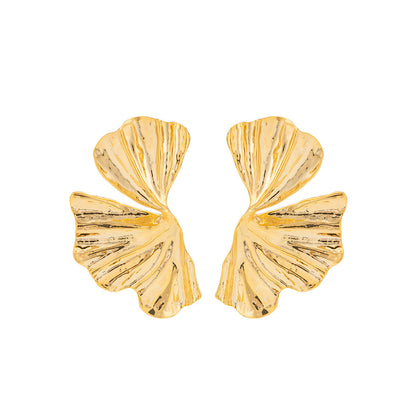 Women Fashion Exaggerated Metal Ginkgo Leaf Shellfish Earrings - Trendy Flower Style