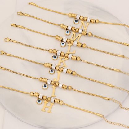 Pulsera de cuentas de acero inoxidable con alfabeto de moda