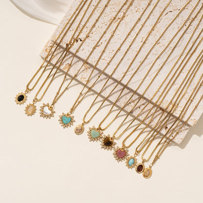 Collar sencillo de acero y titanio con piedras naturales y diseño de amor para mujer