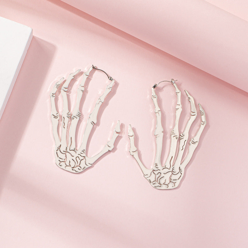 Halloween Exaggerated Woman Retro Creative Skull Claw Alloy Earrings