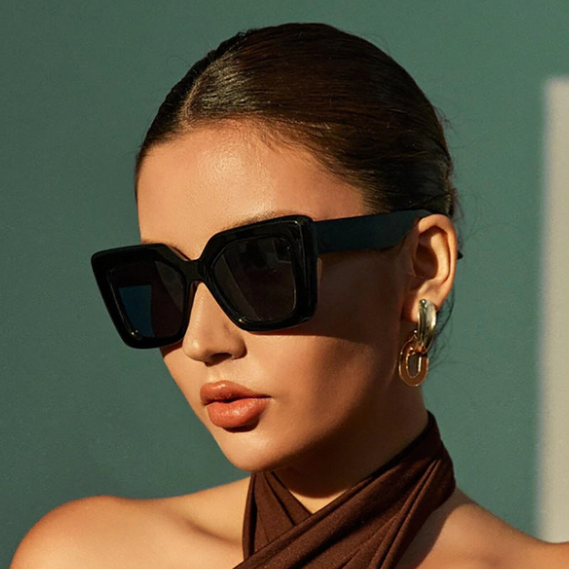 Gafas de sol cuadradas de montura grande de moda