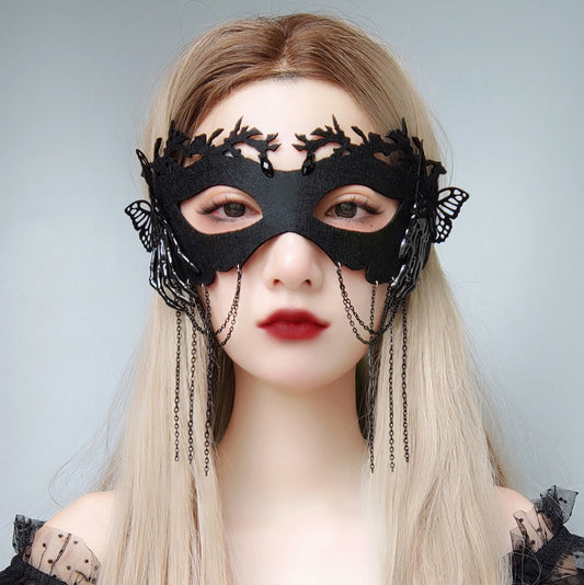 Máscara gótica de Halloween con borlas, mariposa y calavera para fiesta