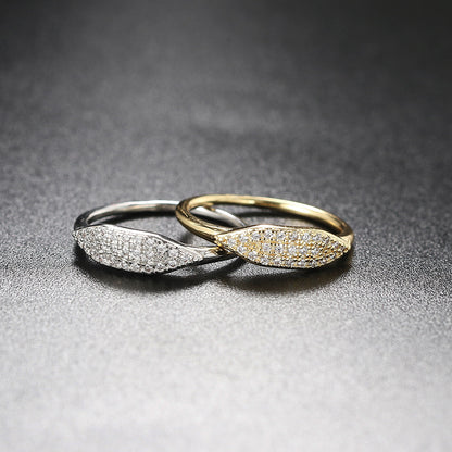 Anillo de circonita simple de moda para mujer