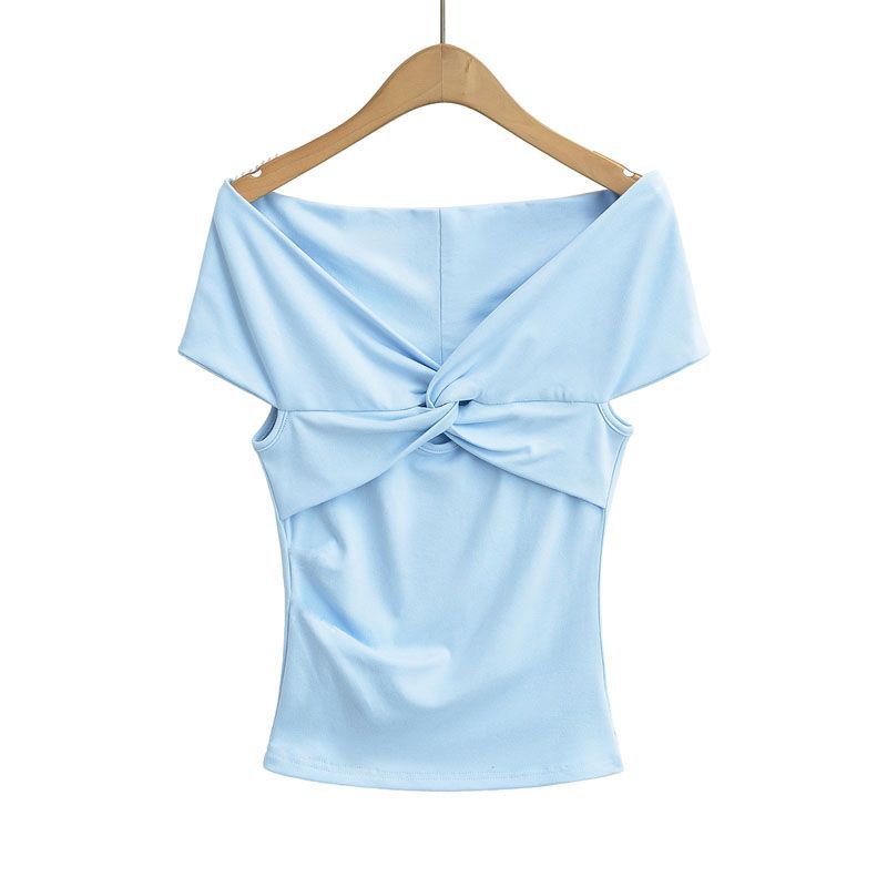 Camiseta plisada de manga corta con hombros descubiertos para mujer