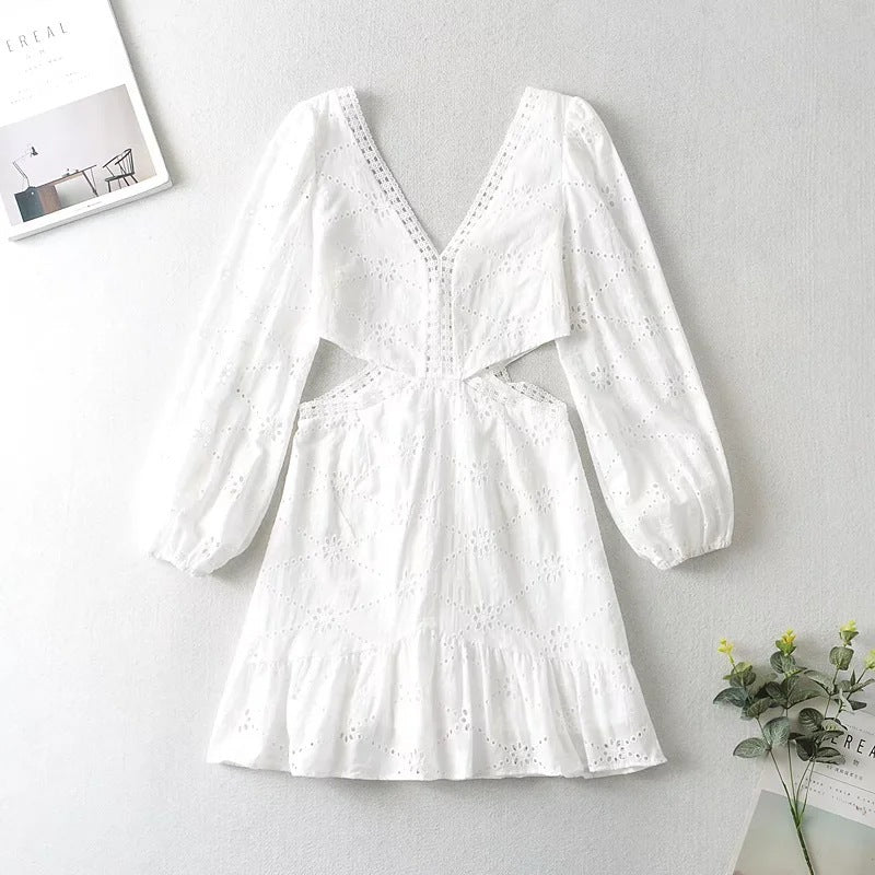 Robe à col en V découpée style vacances en bord de mer