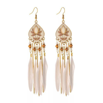 Pendientes bohemios con borlas de plumas y cuentas de flor de loto