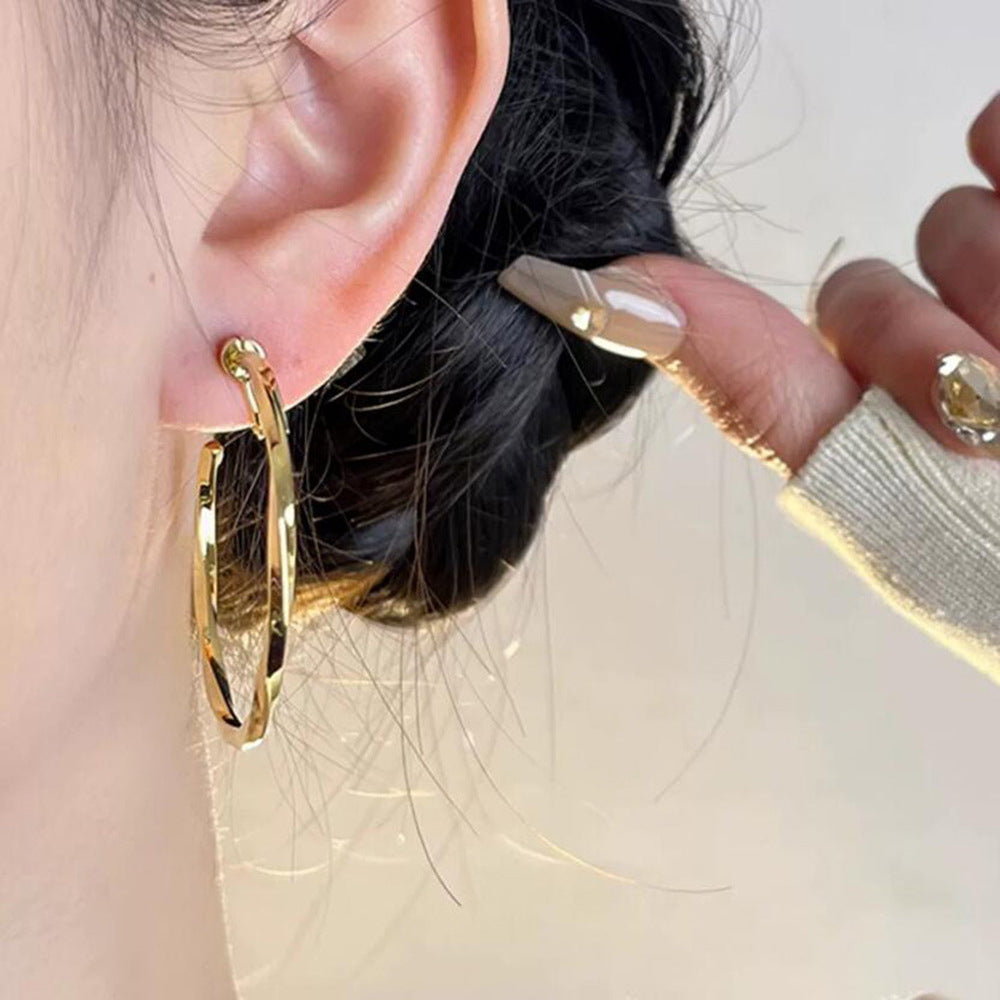 Women Moebius Circle Hoop Earrings