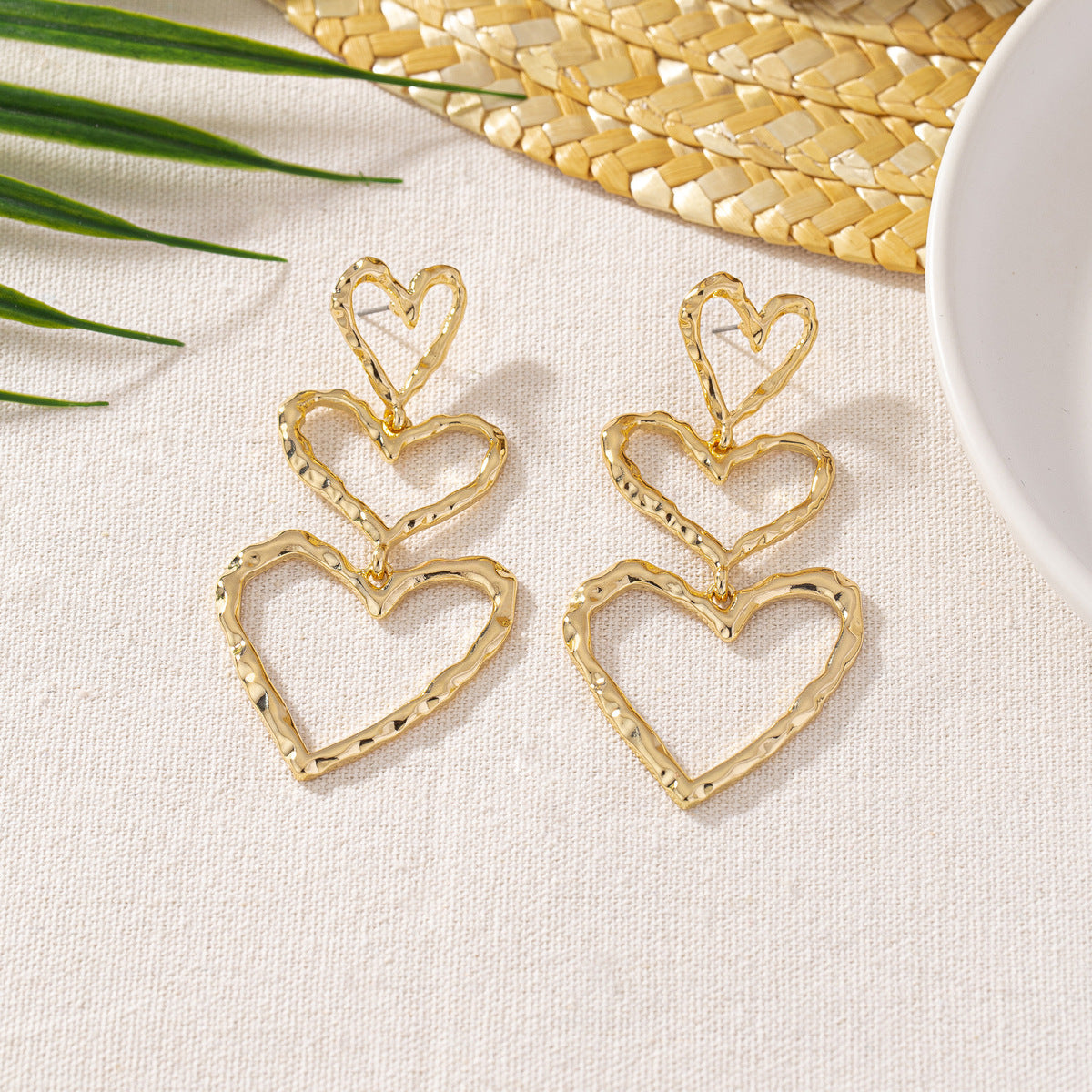 Fashion Alloy Heart-Shaped Line Earrings