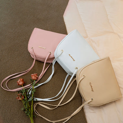 Large Capacity Women Shoulder Bag in PU Material