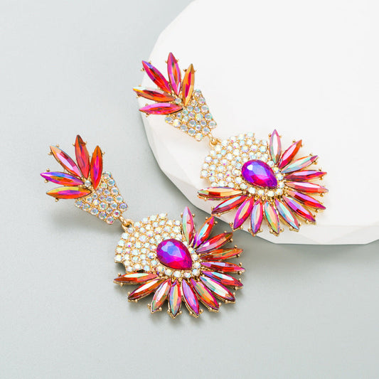 Pendientes bohemios exagerados de aleación con diamantes de imitación