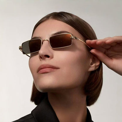 Lunettes de soleil carrées à petite monture en métal, style rétro et décontracté