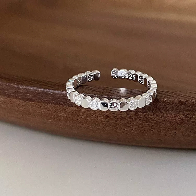 Anillo cuadrado irregular simple de plata esterlina S925