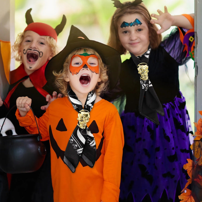 Costume d'Halloween pour enfants avec nœud papillon fantôme et accessoires tête de mort