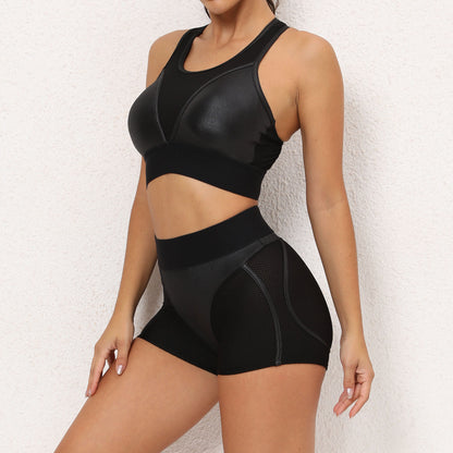 Ensemble de sport deux pièces pour femme avec débardeur et short