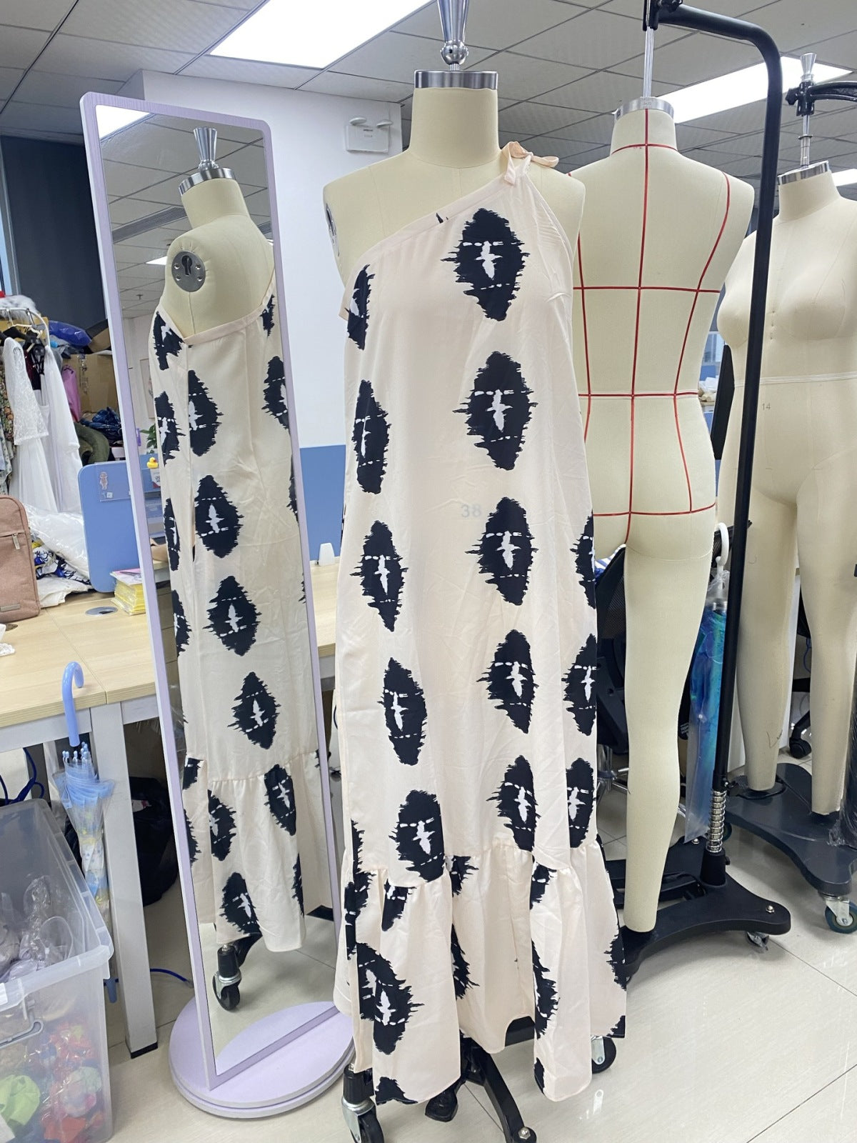Bohemian Women Fashion Digital Print Slant Shoulder Lace Maxi Dress