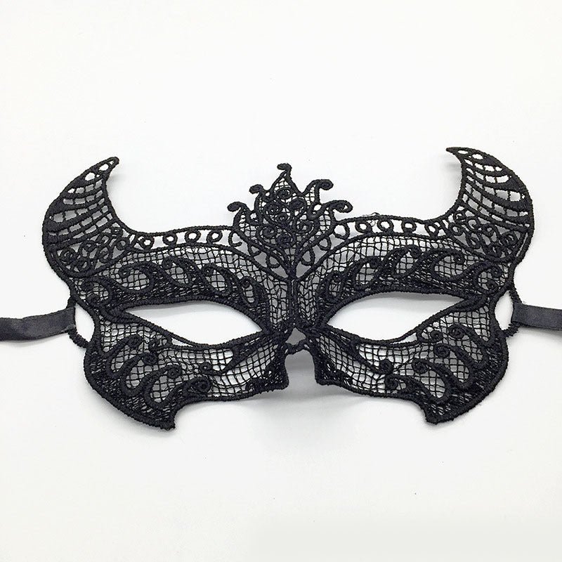 Masque de mascarade simple en dentelle noire pour femme, idéal pour une fête