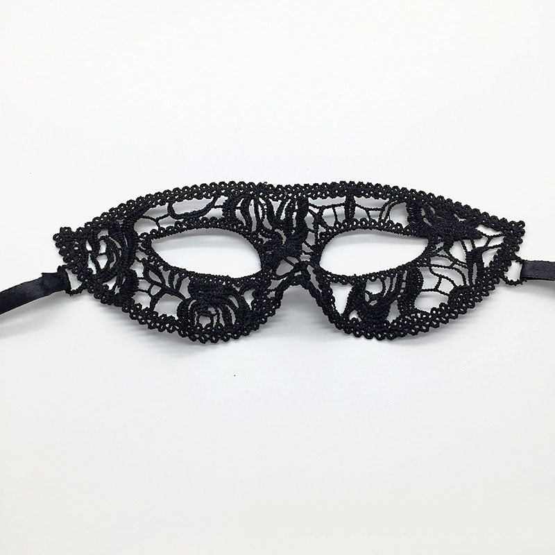 Masque de mascarade simple en dentelle noire pour femme, idéal pour une fête