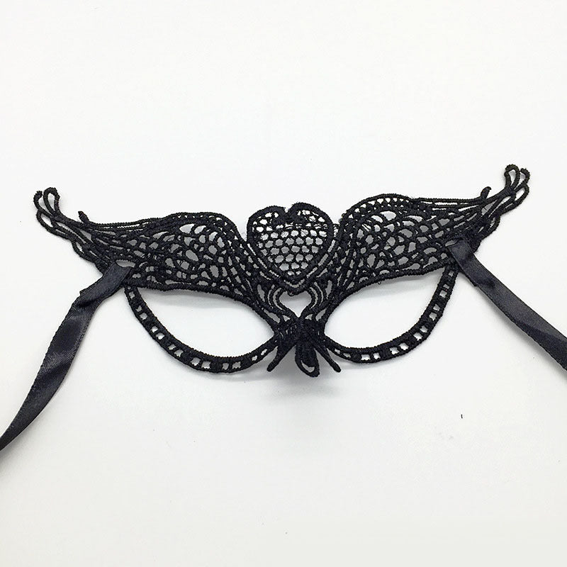 Masque de mascarade simple en dentelle noire pour femme, idéal pour une fête
