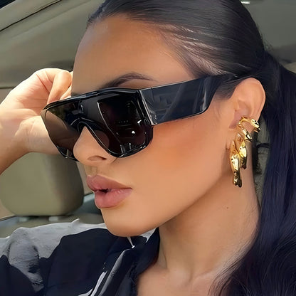 Fashion Outdoor Large Frame One-Body Lens Sunglasses