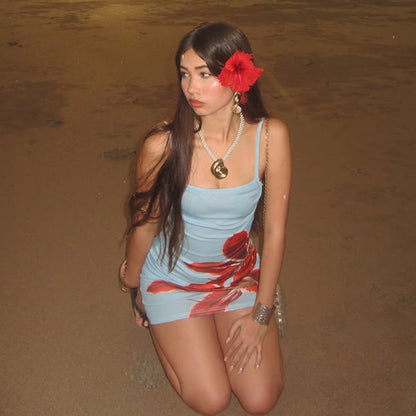 Vestido de tirantes con estampado floral a la moda para mujer