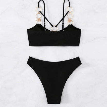 Bikini sexy de color sólido con cadena de metal recortada para mujer