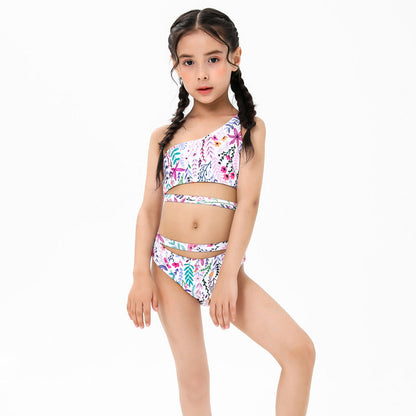 Conjunto de traje de baño de dos piezas con top y pantalones cortos con hombros descubiertos y estampado floral para niña