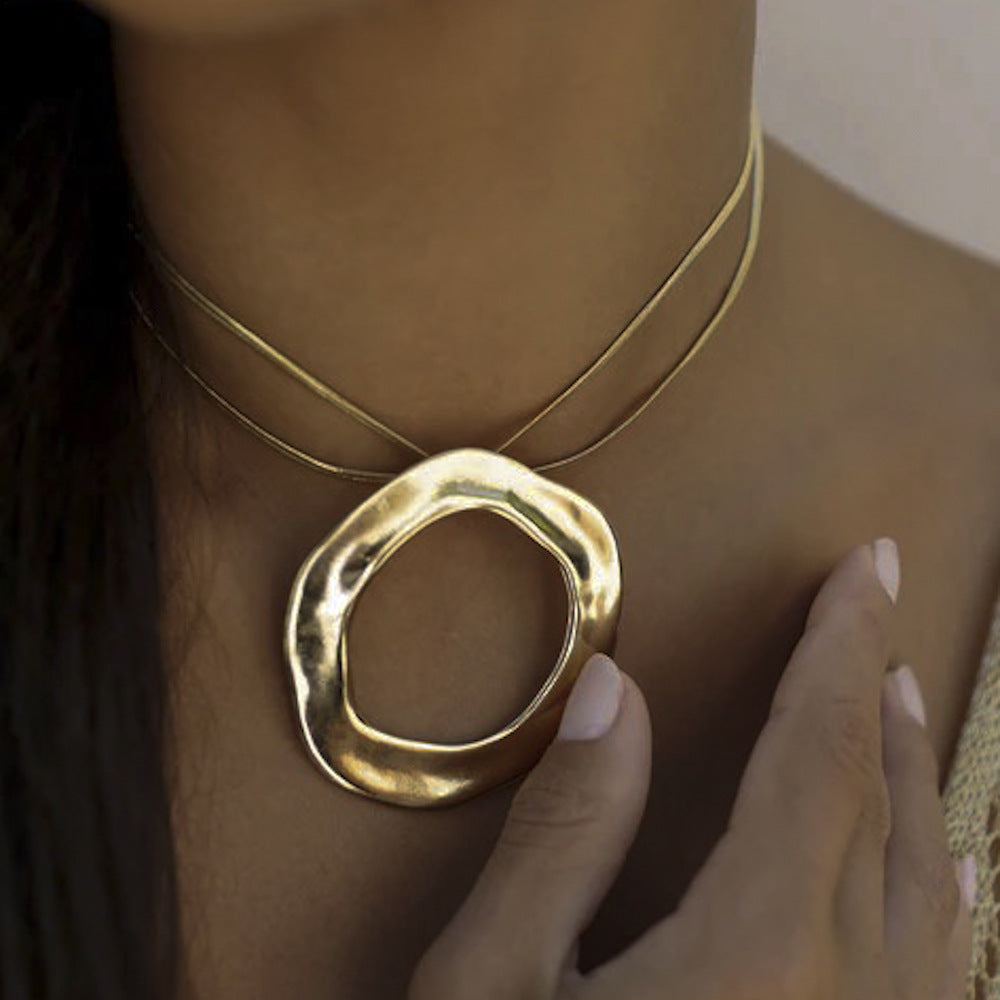 Collar con colgante geométrico de aleación de moda para mujer en oro y plata