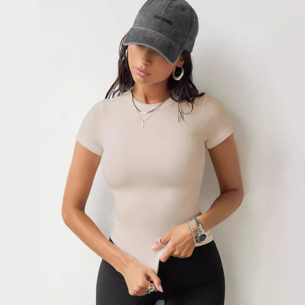 Camiseta sencilla de manga corta con cuello redondo, ajustada y entallada para mujer