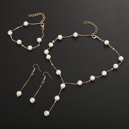 Conjunto de tres piezas de joyería elegante y sencilla con perlas de moda