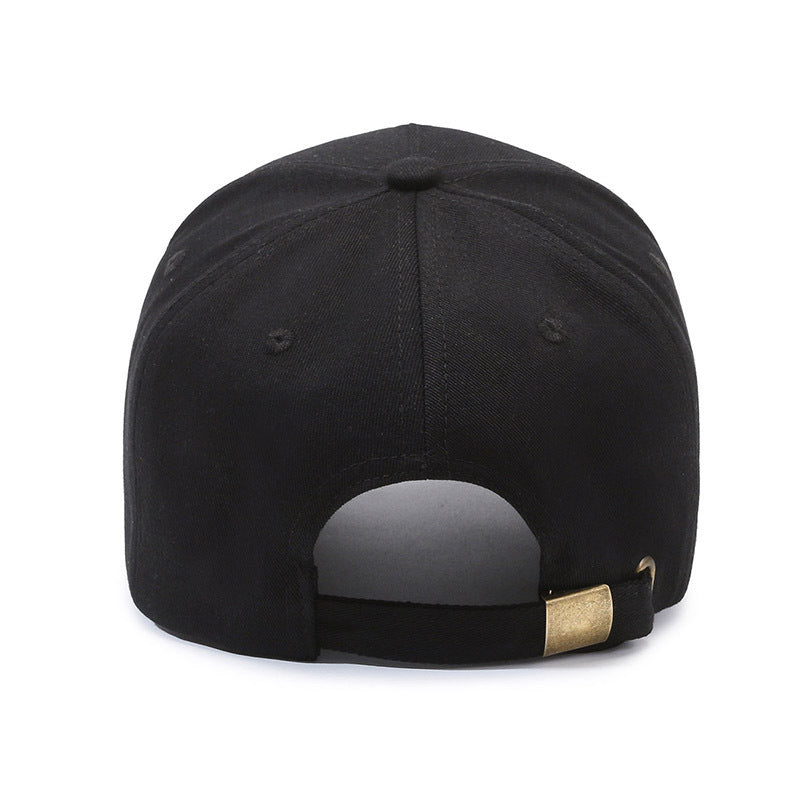 Casquette en coton brodée à lettres simples et coupe ajustable