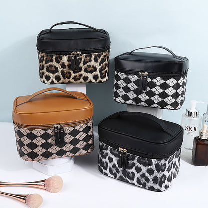 Bolsa de cosméticos de pata de gallo de moda en blanco y negro