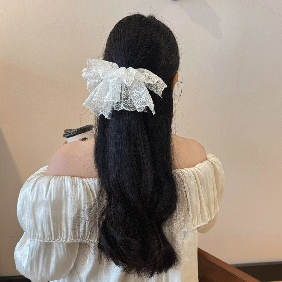 Falda elegante de mujer de color liso con doble capa y encaje elástico
