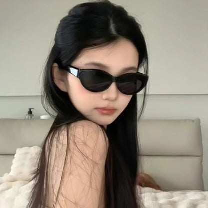 Gafas de sol de moda con montura ovalada y resistentes a los rayos UV