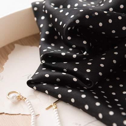 Bufanda de seda floral con lunares de moda de verano para mujer