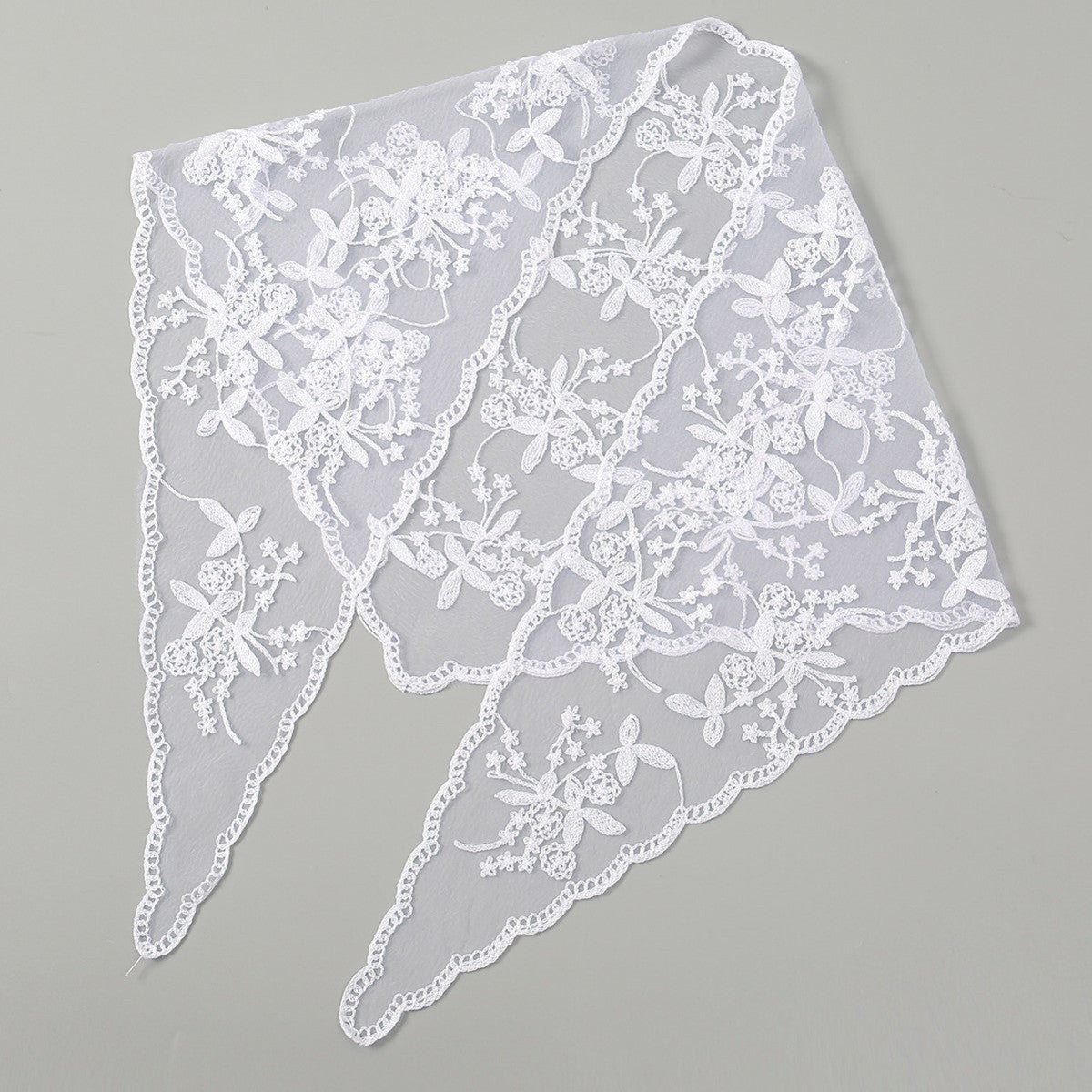 Bufanda triangular con encaje floral de color sólido para mujer, material acrílico, elegante accesorio de moda
