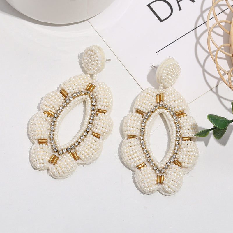 Boucles d'oreilles tressées en perles de riz et fleurs de Bohème