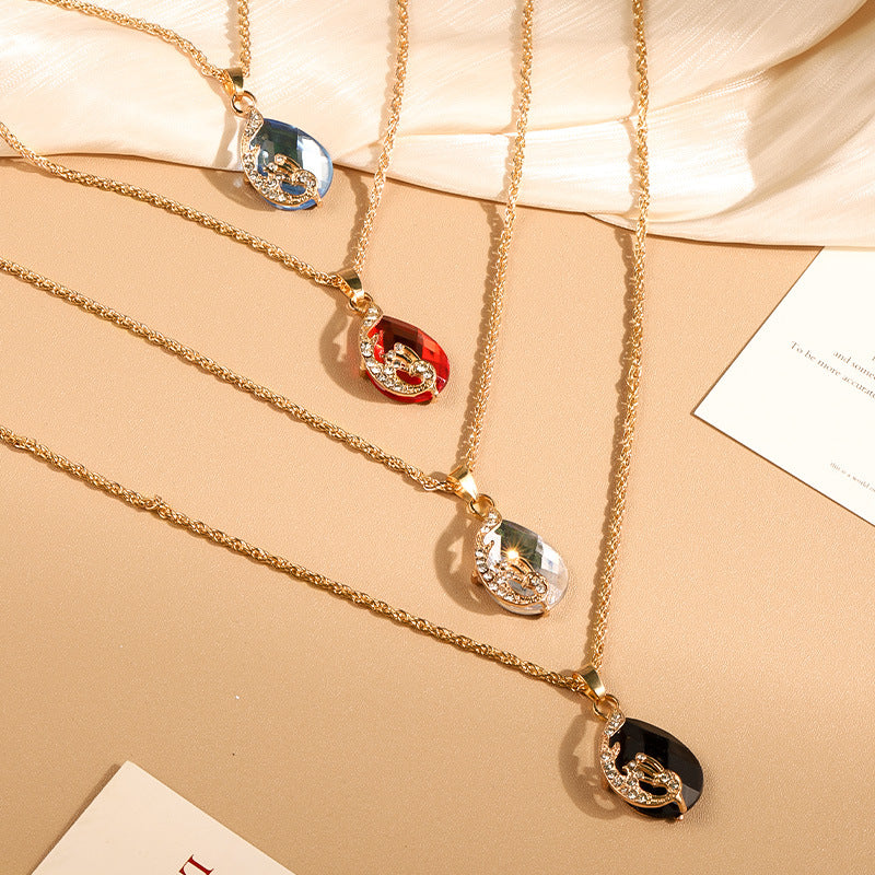 Conjunto creativo de tres piezas de joyería con diamantes de imitación