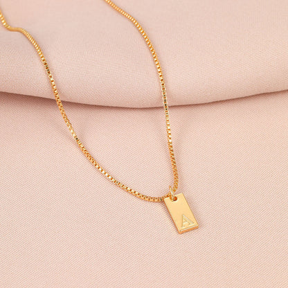Collar con colgante de letra inglesa sencilla a la moda para mujer
