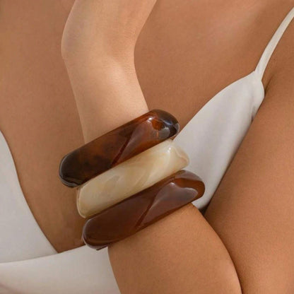 Women Fashion Exaggerated Acrylic Polygonal Translucent Bracelet